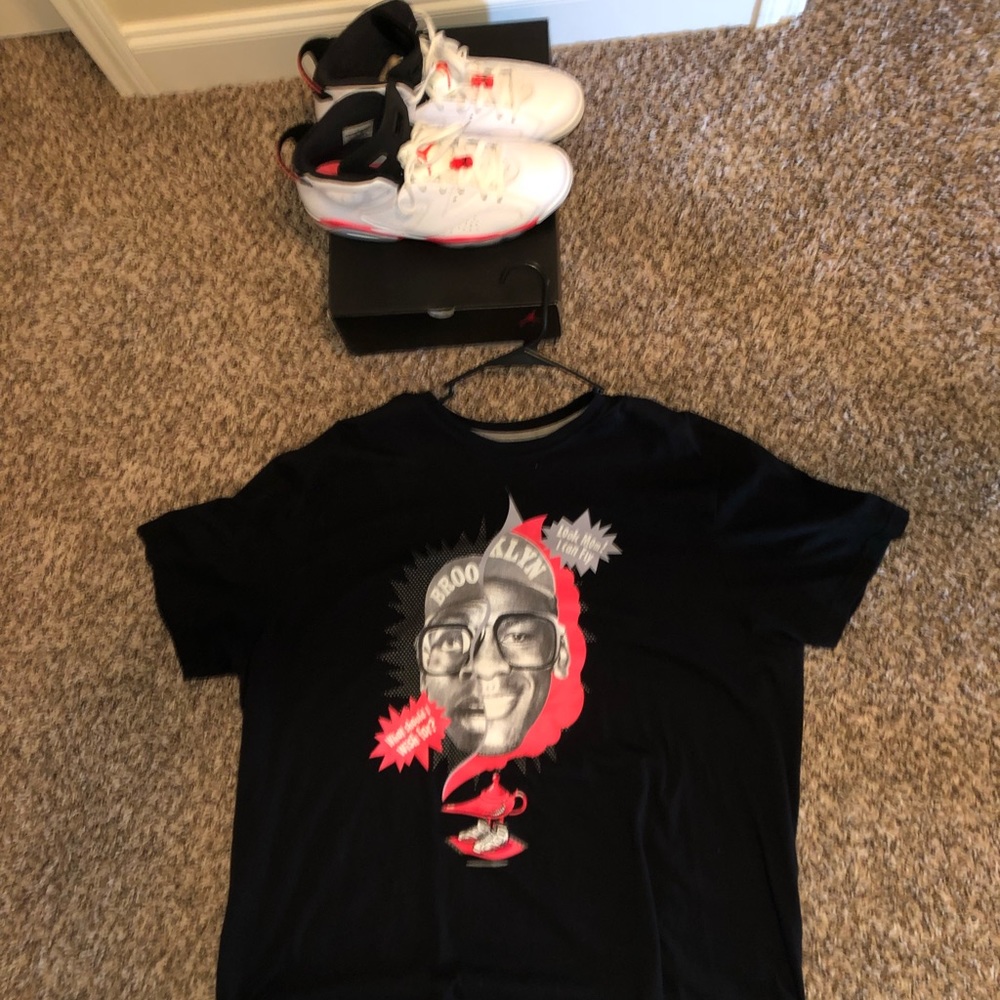 Air Jordan Retro 6 Men’s shoe and shirt.